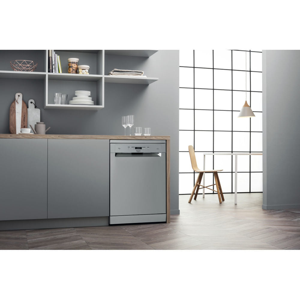 MÁQUINA DE LAVAR LOUÇA HOTPOINT - HFC 3C26 CW X