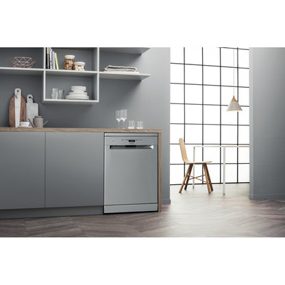 MÁQUINA DE LAVAR LOUÇA HOTPOINT - HFC 3C26 FX